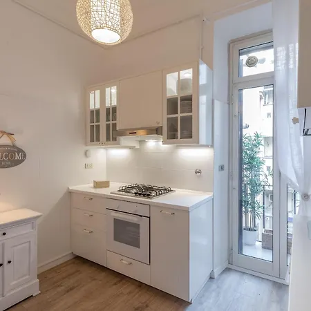 Spanish Steps Trevi Fountain Apartment
